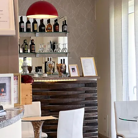 Rossovino Hotel Como