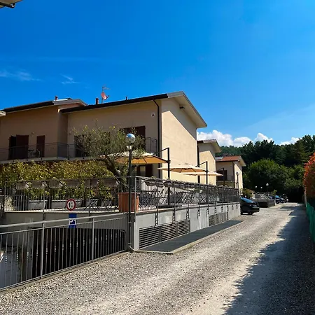 Rossovino Como